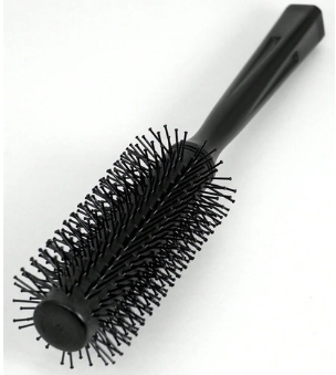 Round brush hair